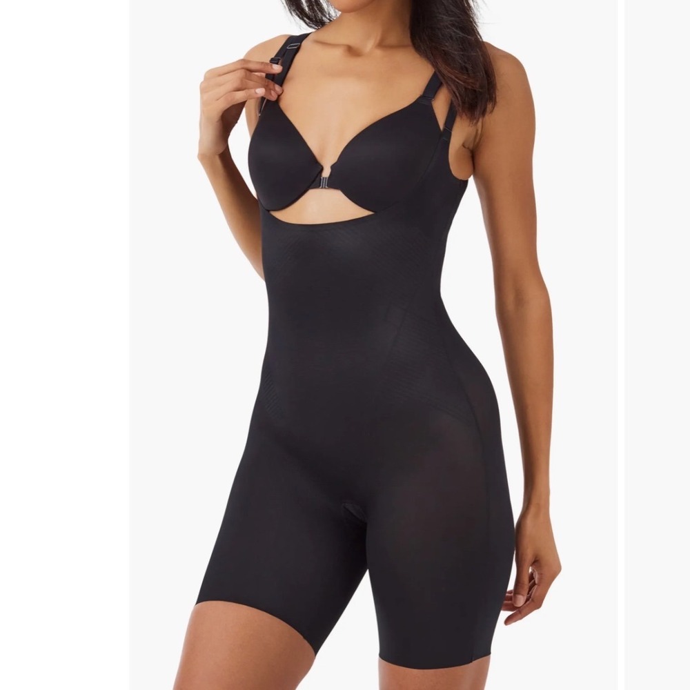 Spanx | Woman's Invisible Open-Bust OnCore MidThigh Bodysuit Black Shapewear, 1X